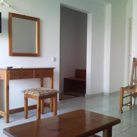 Apollon Aparthotel 2*