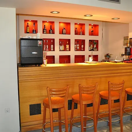 Apollon Aparthotel
